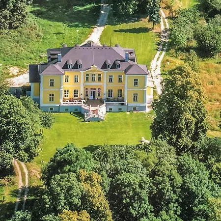 Hotel Schloss Schmuggerow